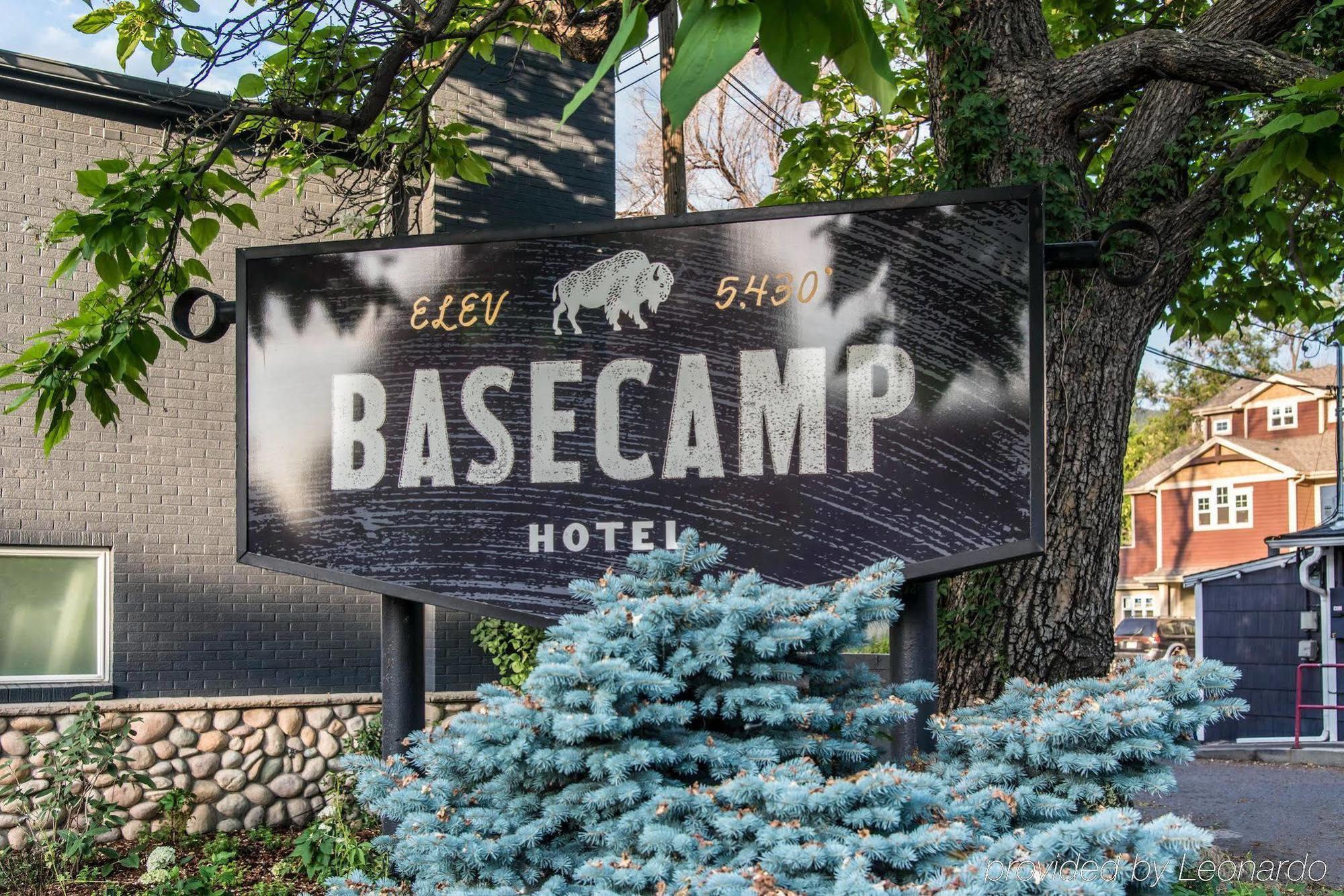 Отель Basecamp Боулдер Экстерьер фото